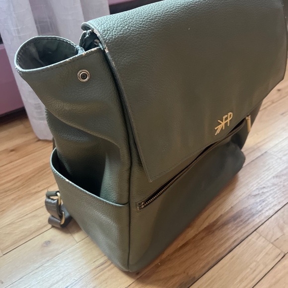 Freshly picked diaper bag - Picture 2 of 5